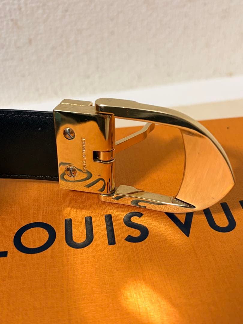 期間限定特別価格　国内正規　LOUIS VUITTON エピレザーベルト