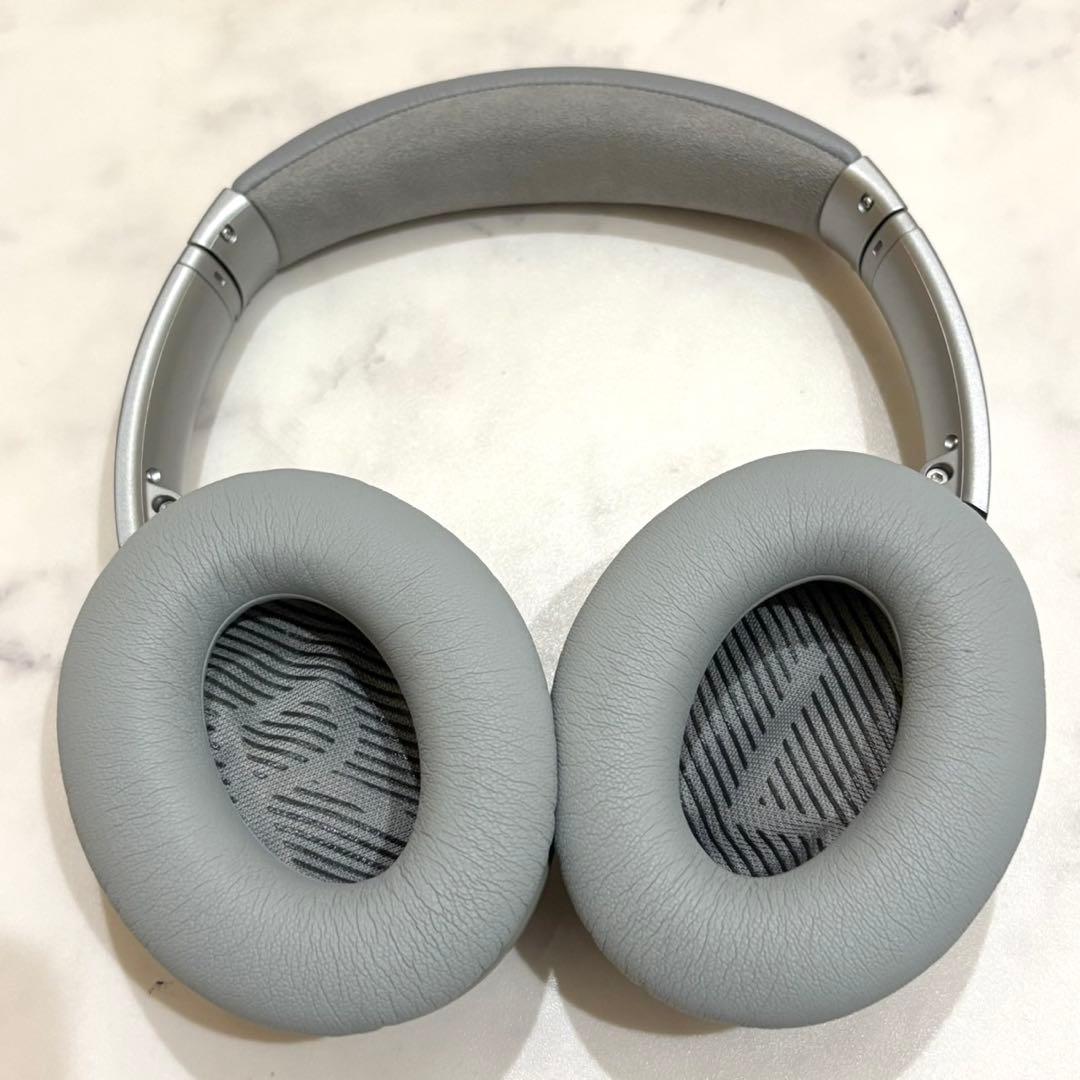 希少 BOSE QC35 シルバー ワイヤレスヘッドホン