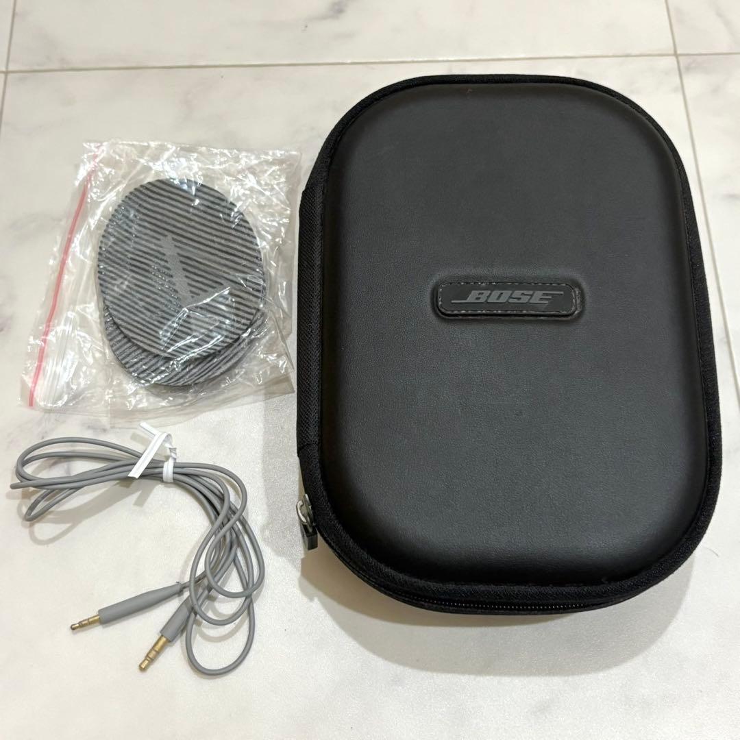 希少 BOSE QC35 シルバー ワイヤレスヘッドホン