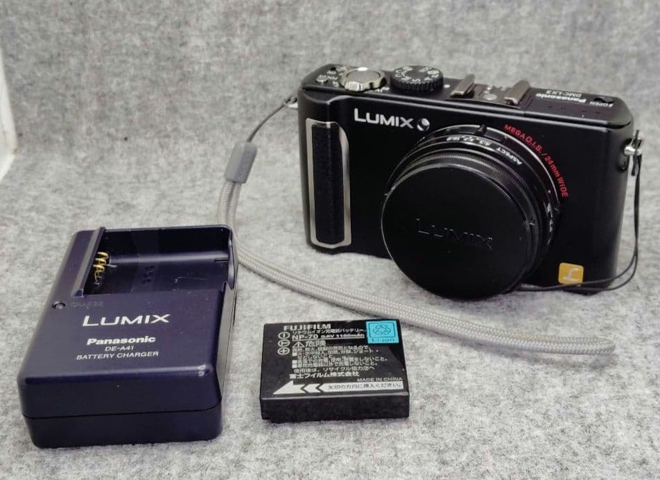 LUMIX DMC-LX３ コンパクトデジタルカメラ