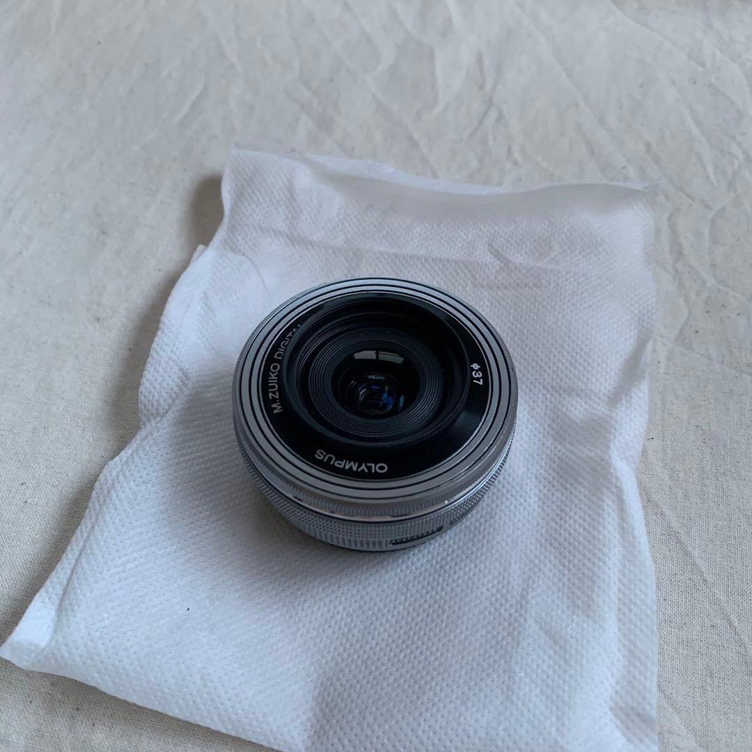 OLYMPUS PEN E-PL8 ホワイト ミラーレス一眼　レンズ2本セット