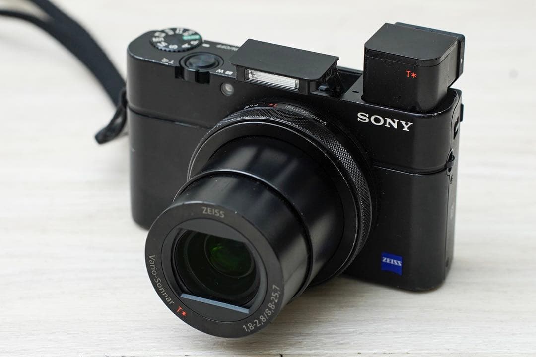 SONY Cyber-shot DSC-RX100M4デジタルカメラオ・マケ多数