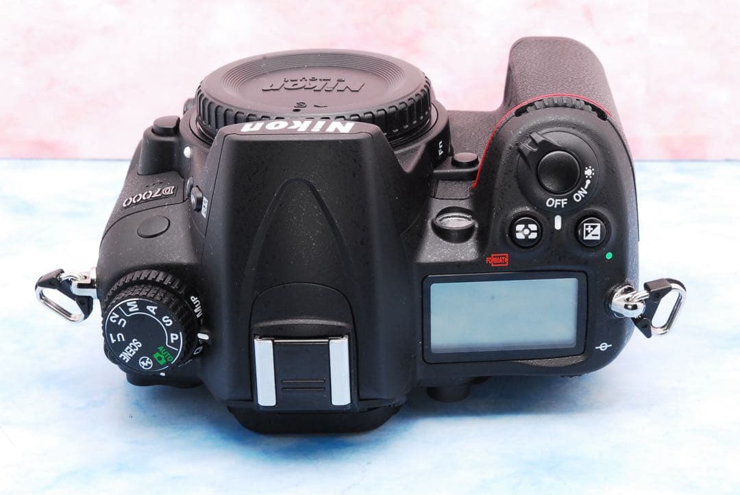 ニコン D7000☆三脚＆バッグ付☆一眼レフカメラ☆300mm超望遠レンズ