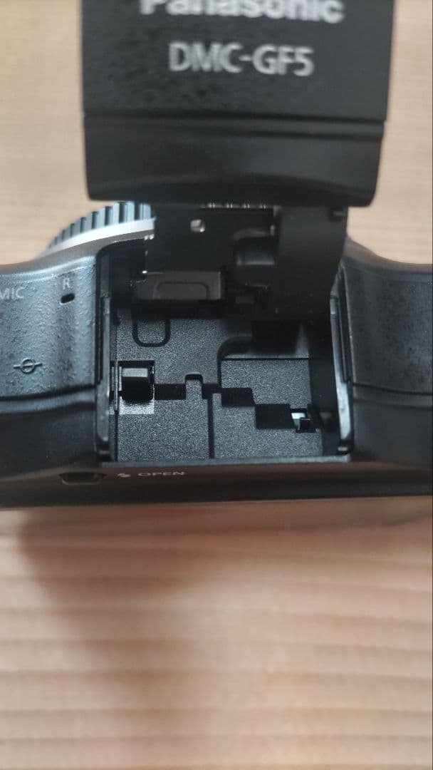 パナソニック　DMC-GF5 完動品　程度良好　ショット数1500 日本製