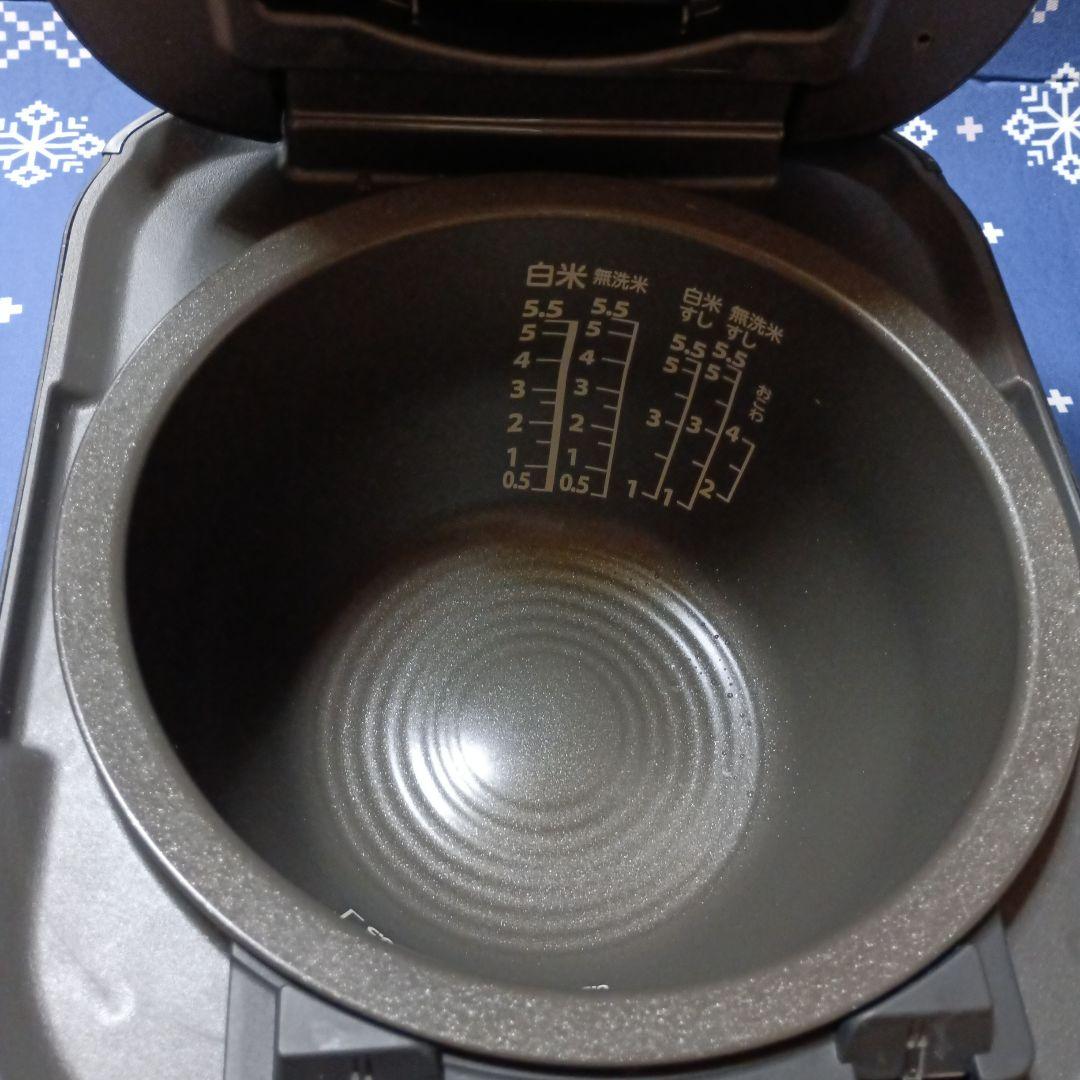 TOSHIBA 真空圧力IH RC-10MGW 炊飯器 5.5合 ブラック