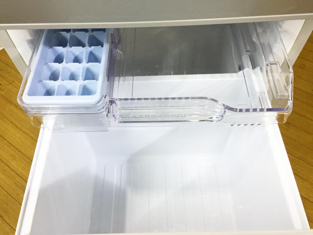 30日迄！送料無料★三菱 146L 冷蔵庫【MR-P15Y-S】E1QZ