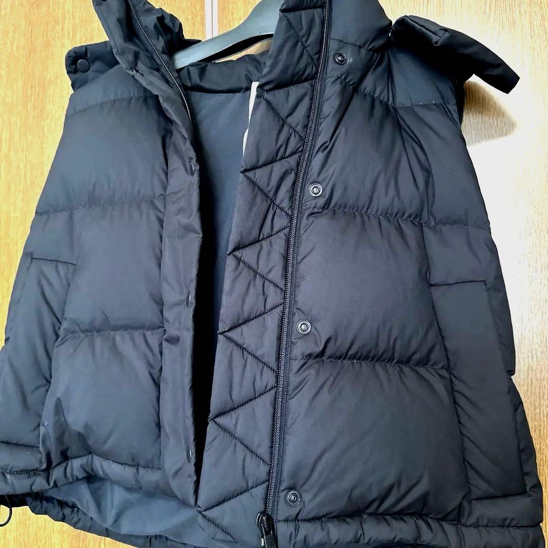 Lululemon ブラックダウンベスト フード付き