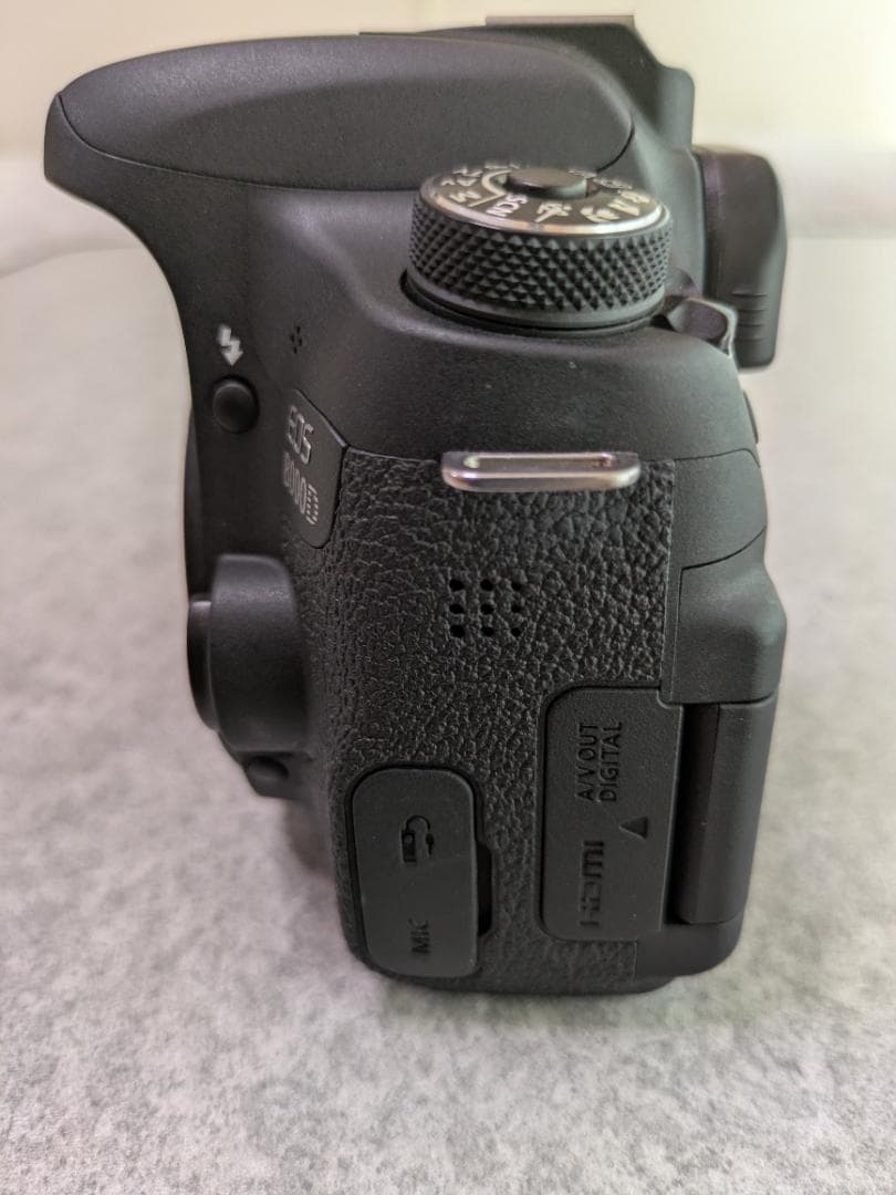 【山田】Canon EOS 8000D デジタル一眼レフ レンズキット