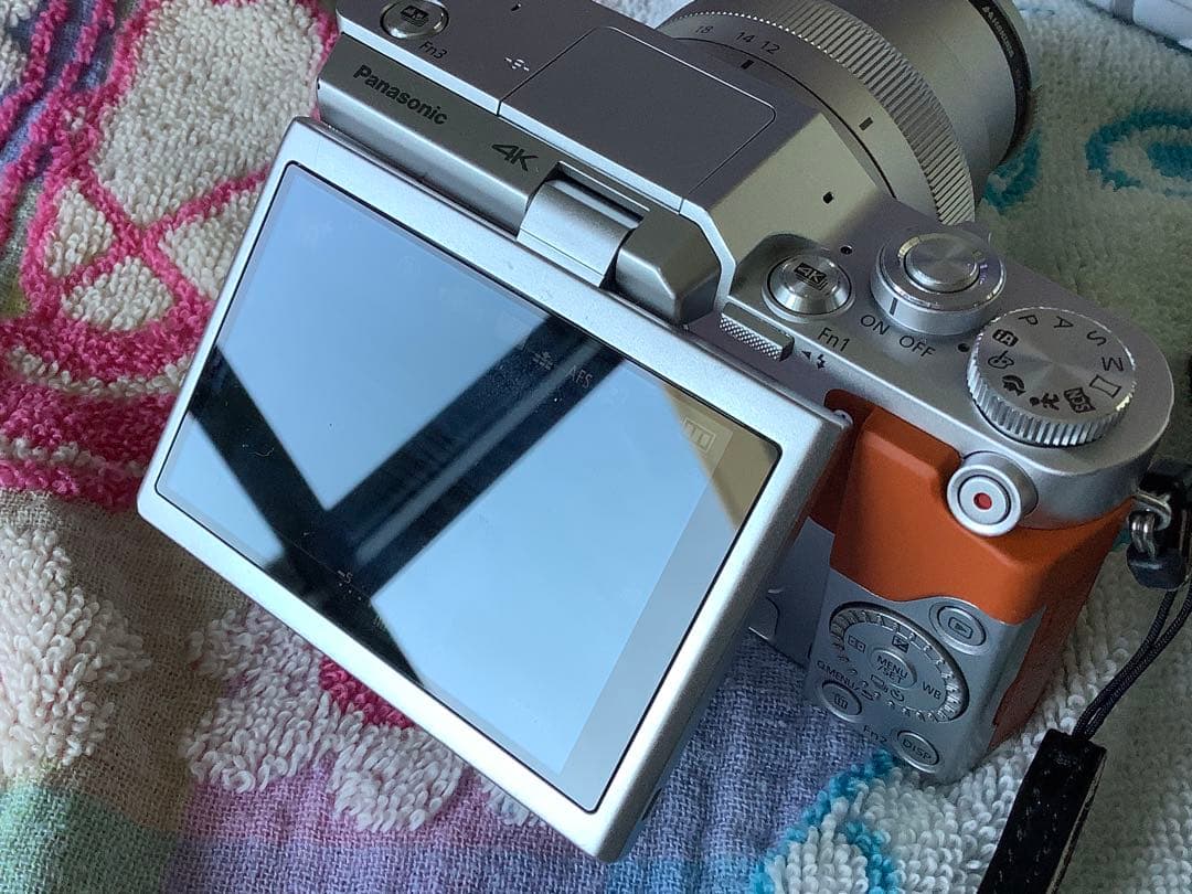 美品 Panasonic LUMIX DC-GF9 ほぼ新品レンズ12-32mm