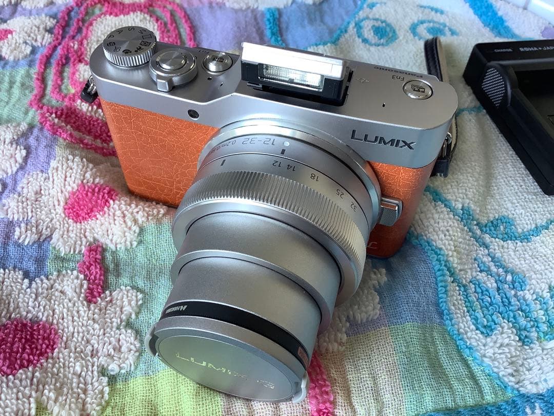 美品 Panasonic LUMIX DC-GF9 ほぼ新品レンズ12-32mm