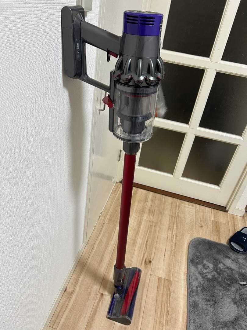 ダイソン 掃除機 V10（SV12）