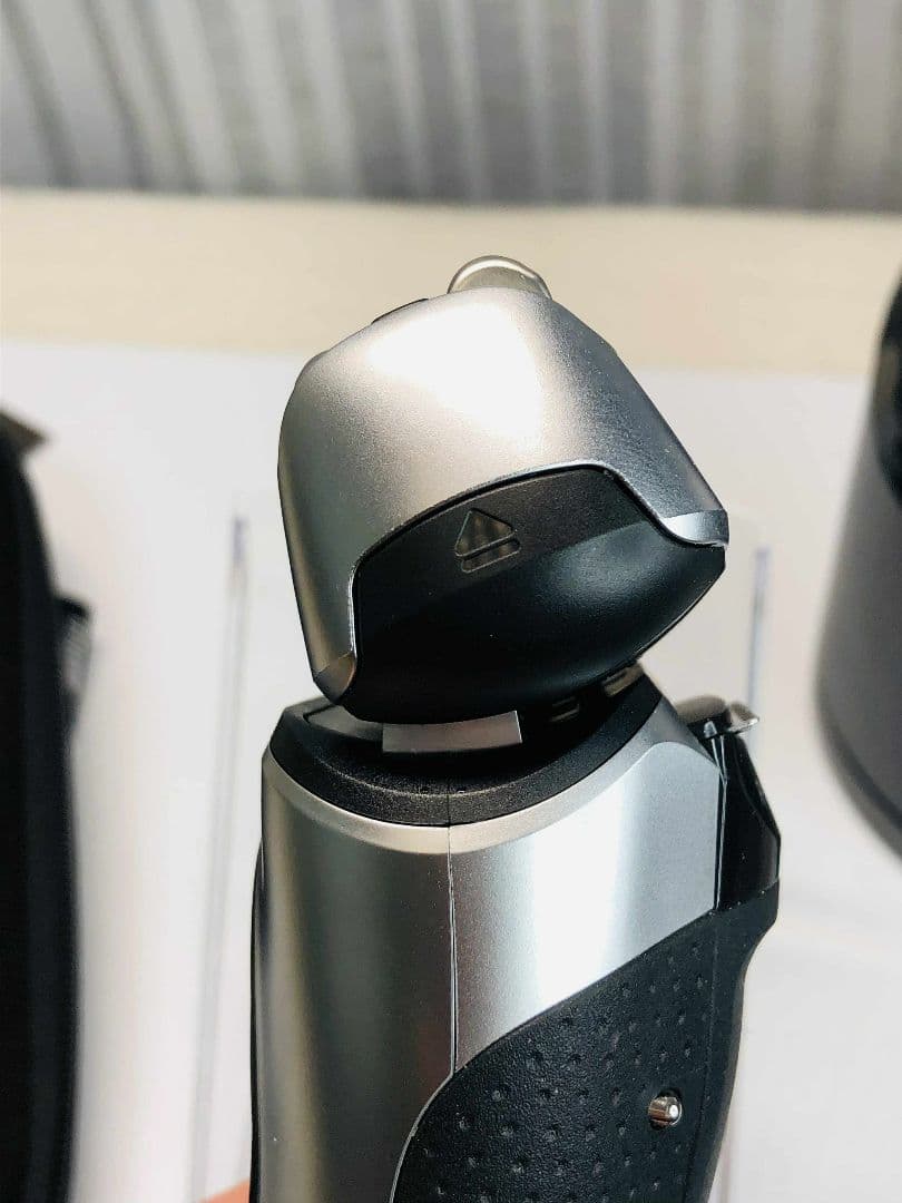 【未使用に近い】Braun S8 8567cc−Vシェーバー ブラウンシリーズ