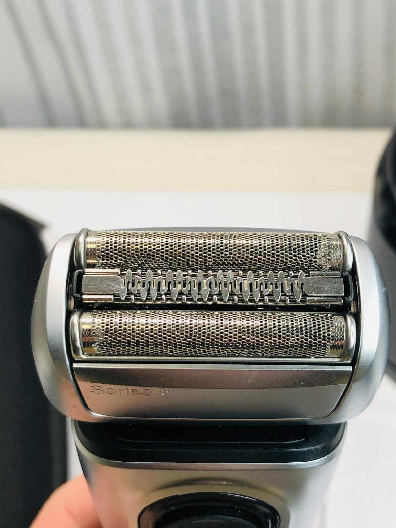 【未使用に近い】Braun S8 8567cc−Vシェーバー ブラウンシリーズ