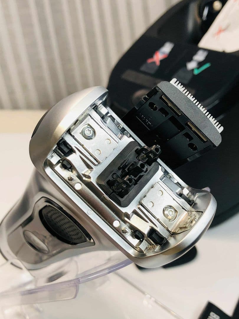 【未使用に近い】Braun S8 8567cc−Vシェーバー ブラウンシリーズ