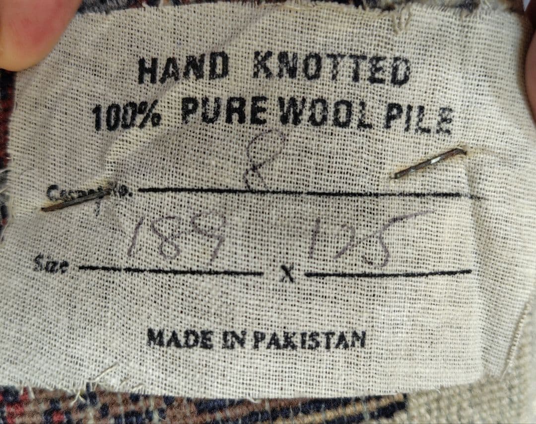 【フラワーワンド】パキスタンヴィンテージウール絨毯　赤いアーモンド　魔法草