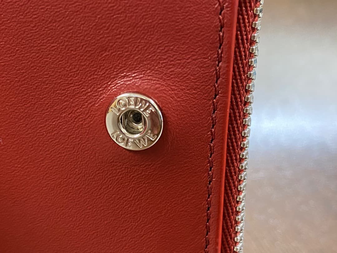 【くさもち】【美品】ロエベ LOEWE 2025秋冬コンパクト 財布