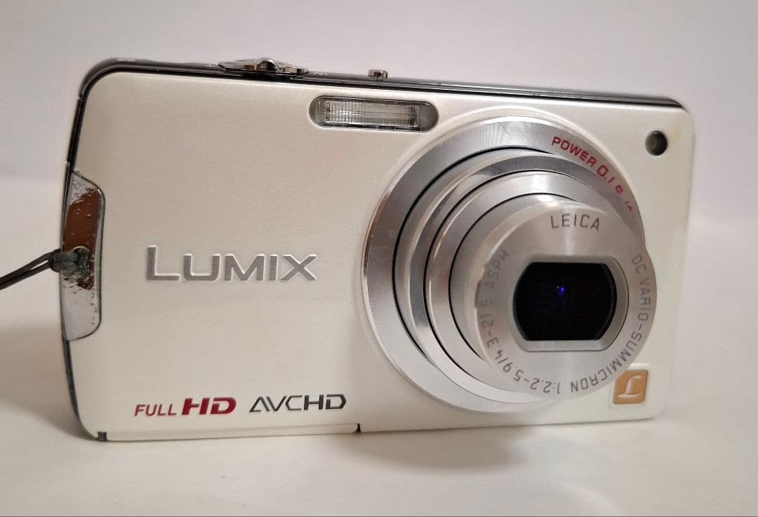 [美品]Panasonic LUMIX DMC-FX700 デジタルカメラ