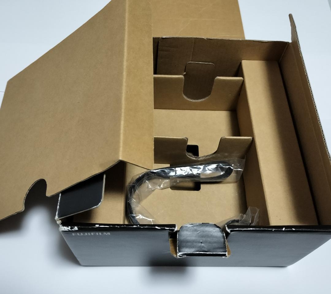 FUJIFILM XF10 富士フィルム