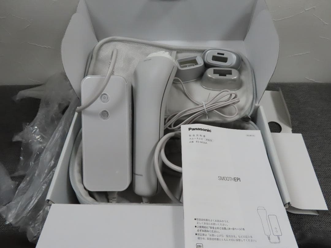 ほぼ新品　パナソニック 光美容器 光エステ スムースエピ ES-WG0A-H