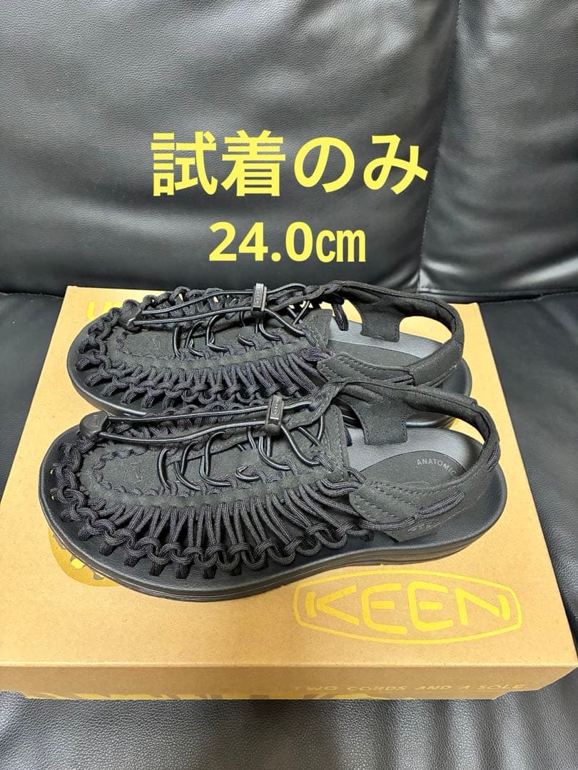 KEEN　ユニーク　サンダル　ブラック