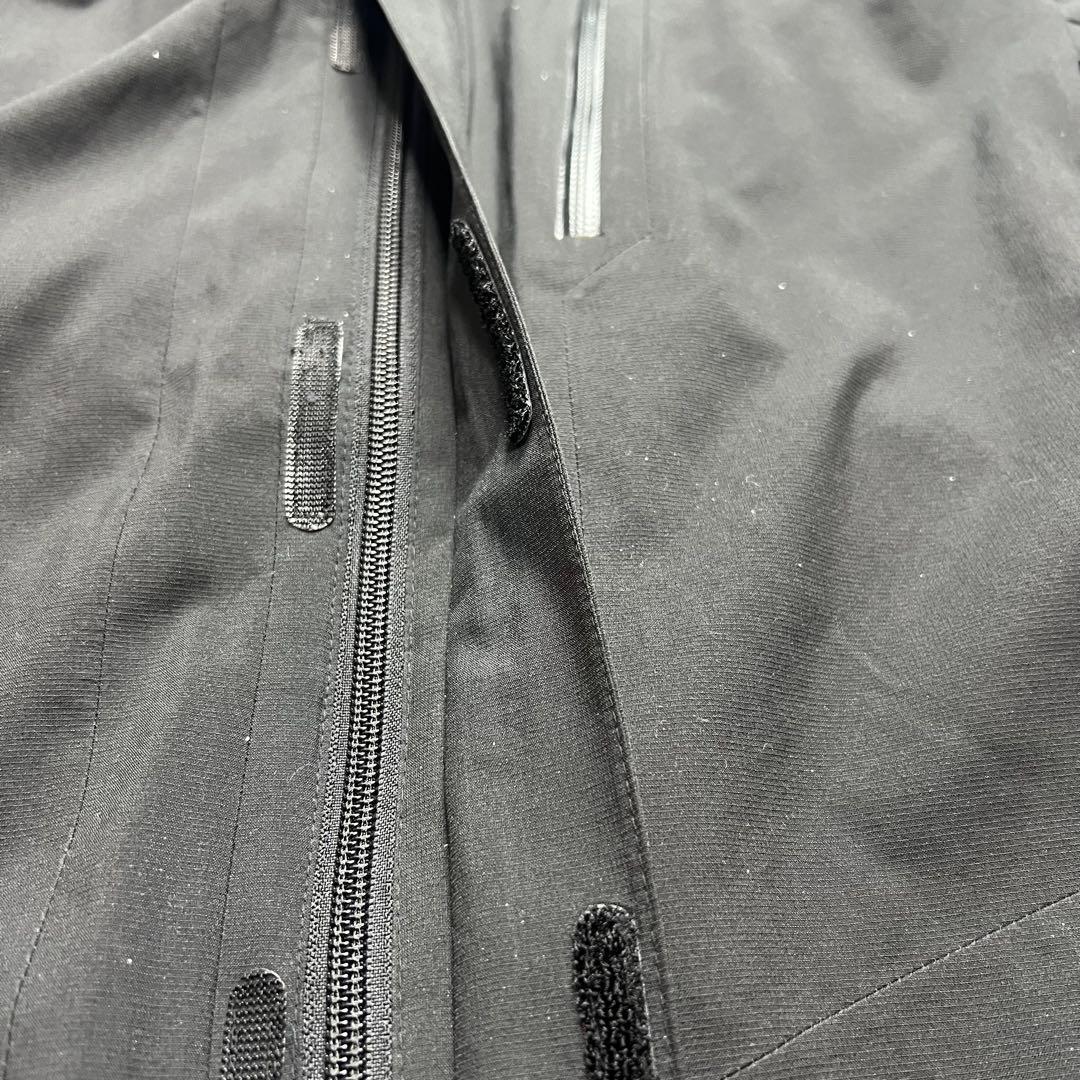 ホグロフス　マウンテンパーカー　ベンチレーション　フード　HAGLOFS 黒　M