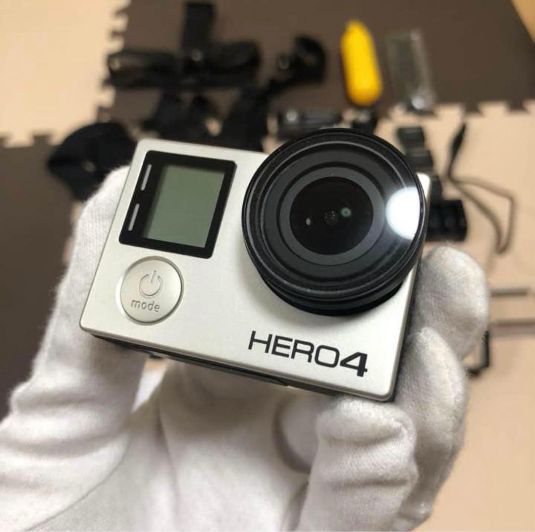 GO PRO HERO 4 シルバー　アクションカメラ 本体とアクセサリー