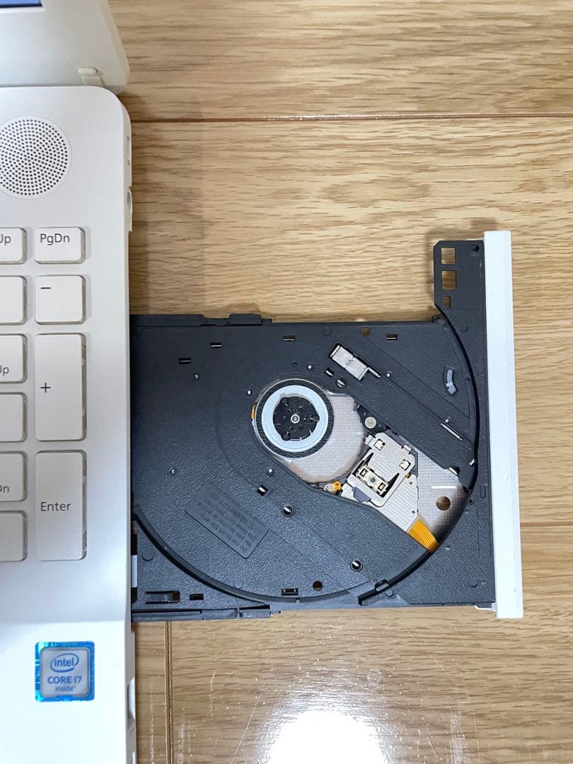 【美品】富士通 LIFEBOOK i7-6700HQ 16GB SSD256GB