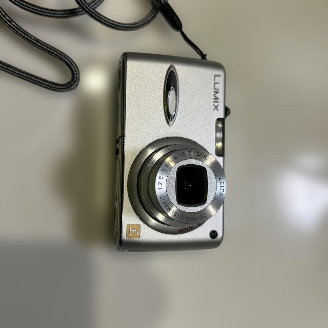 Panasonic DMC-FX01 シルバー
