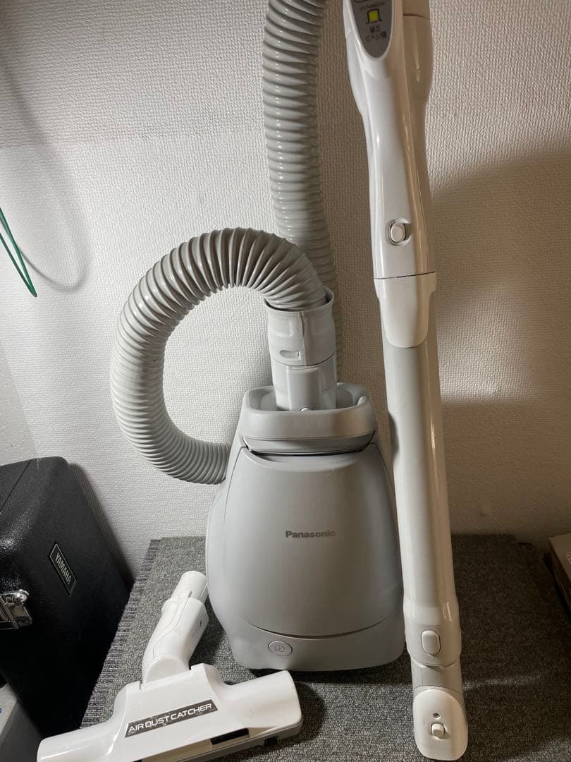 kamiya 様の専門　Panasonic 掃除機　本体　MC-PJ23A-H