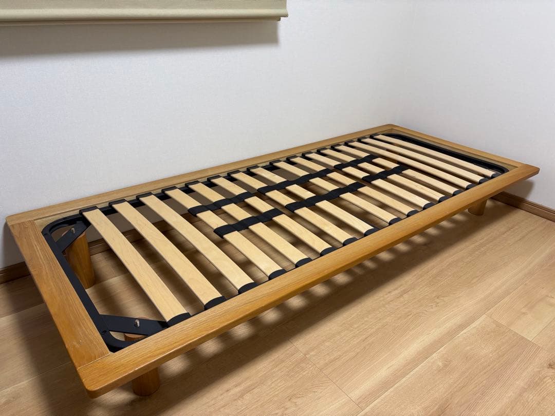 無印良品　スモールサイズ ベッドフレーム 脚4本付き 横浜市内直接取引希望