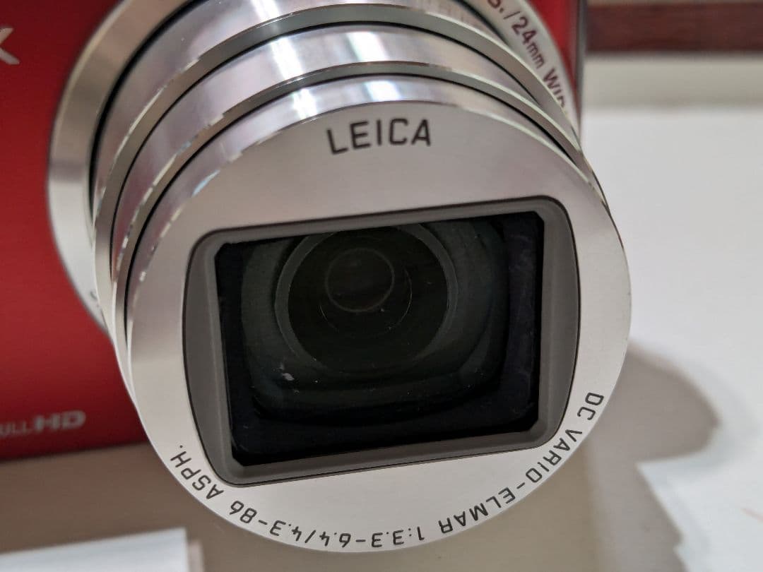 Panasonic　LUMIX　DMC-TZ30 レッド　デジカメ