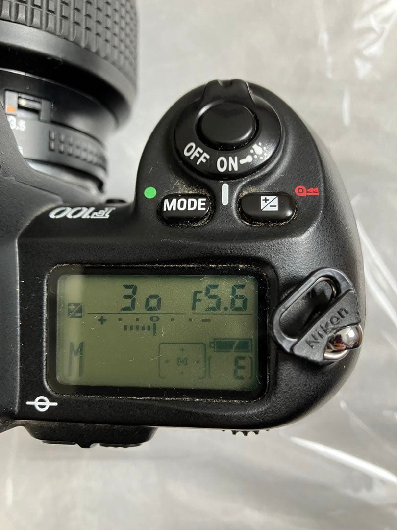 Nikon F100 一眼レフカメラ 35mmフィルム
