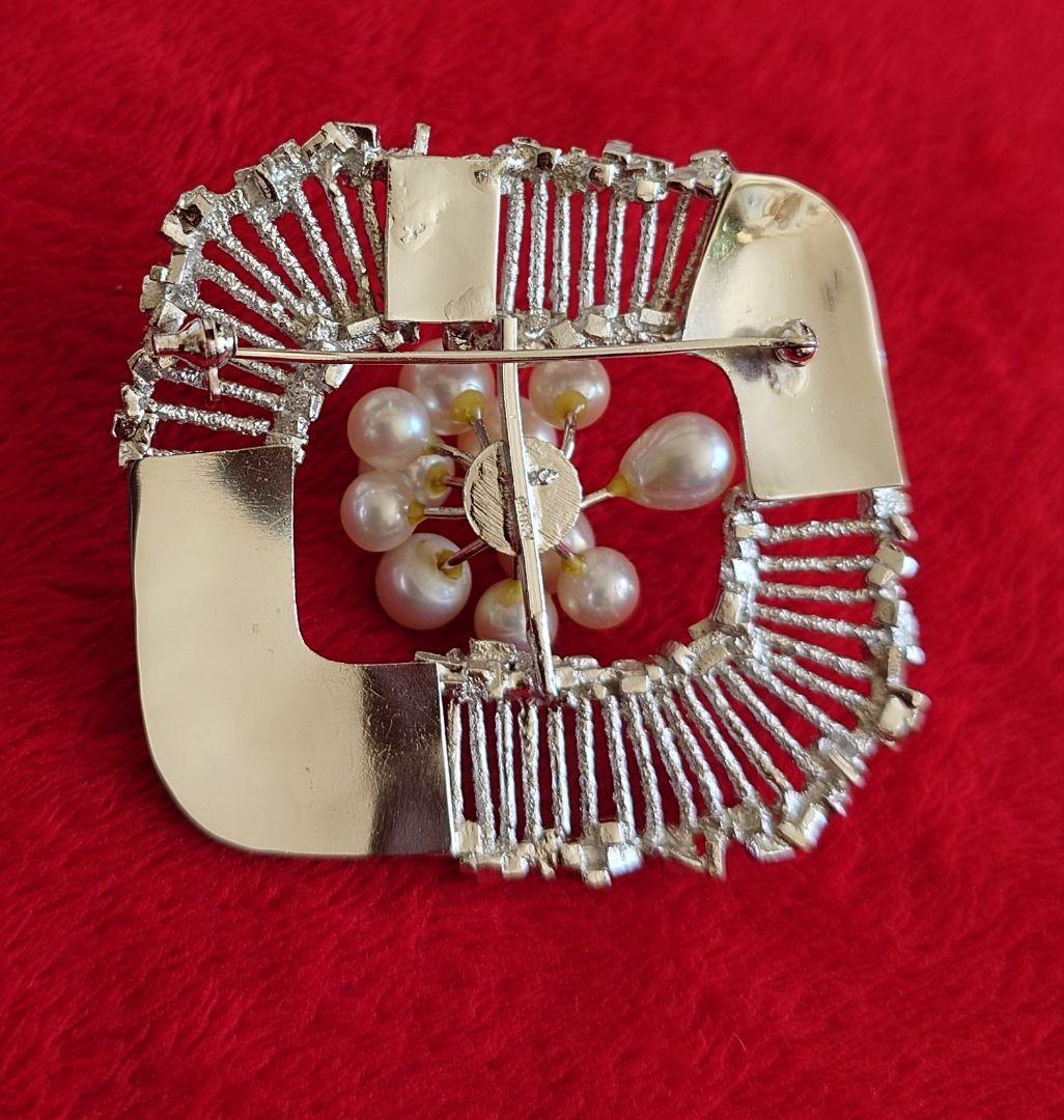 ブローチ シルバー製 アコヤ本真珠 銀細工アートフォルム C81＆857 676