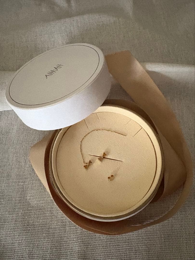 AHKAH アーカー セブロンカラー （ピンク＆オレンジ） ピアス ２点セット