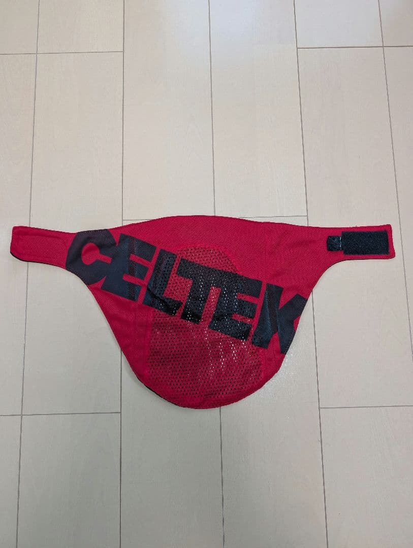 つ*さ様 スノーボードウェアセット（ジャケット/パンツ/グローブ/ニット帽/その