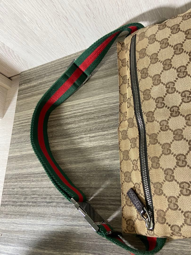 GUCCI ボディバッグ　ウエストポーチ　シェリーライン　GG柄　キャンバス