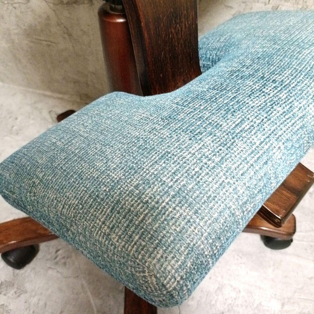 【希少品】　STOKKE バランスチェア ウィング　腰痛対策　姿勢矯正