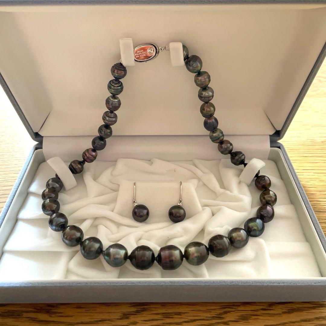 お値下げ！！⭐︎南洋タヒチ産　黒真珠（40㎝）ネックレスとピアスのセット⭐︎