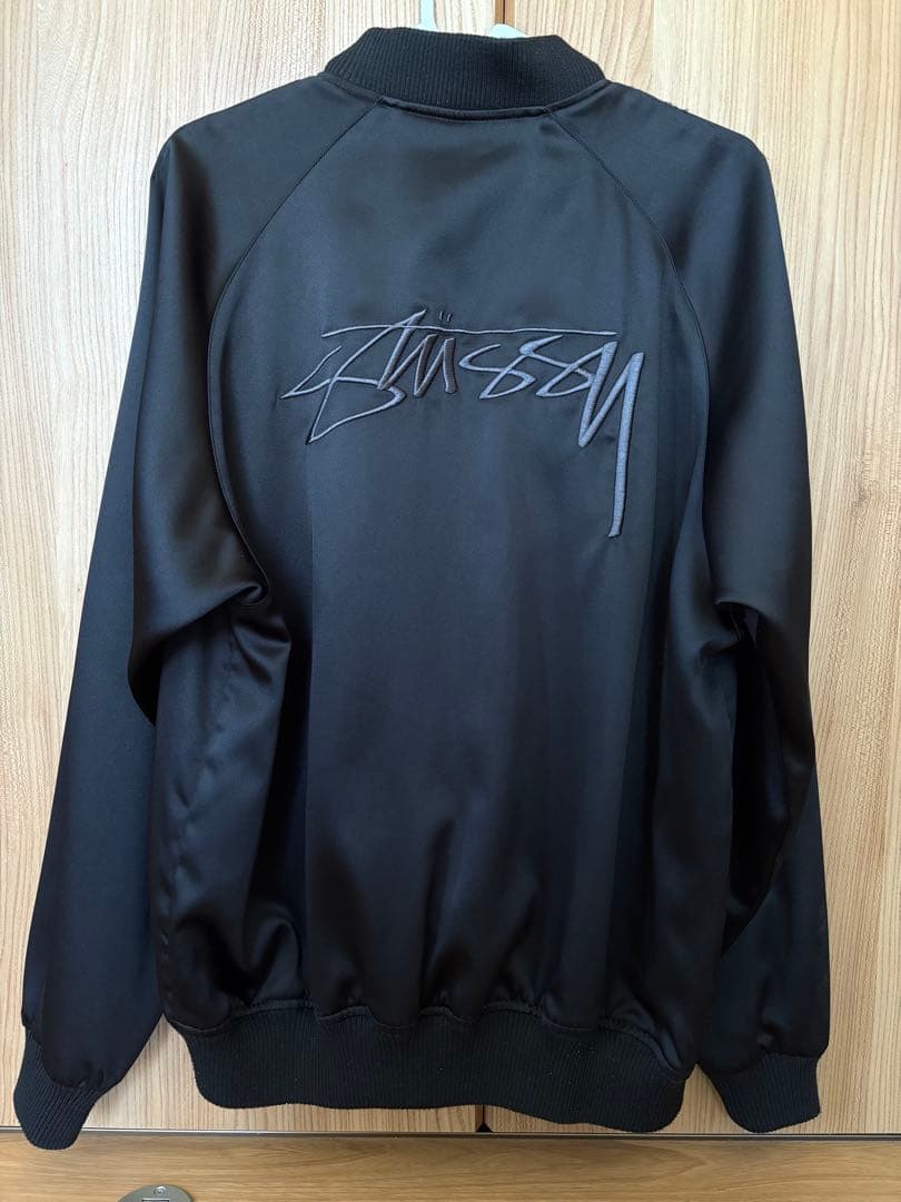 Stussy ブラックジャケット