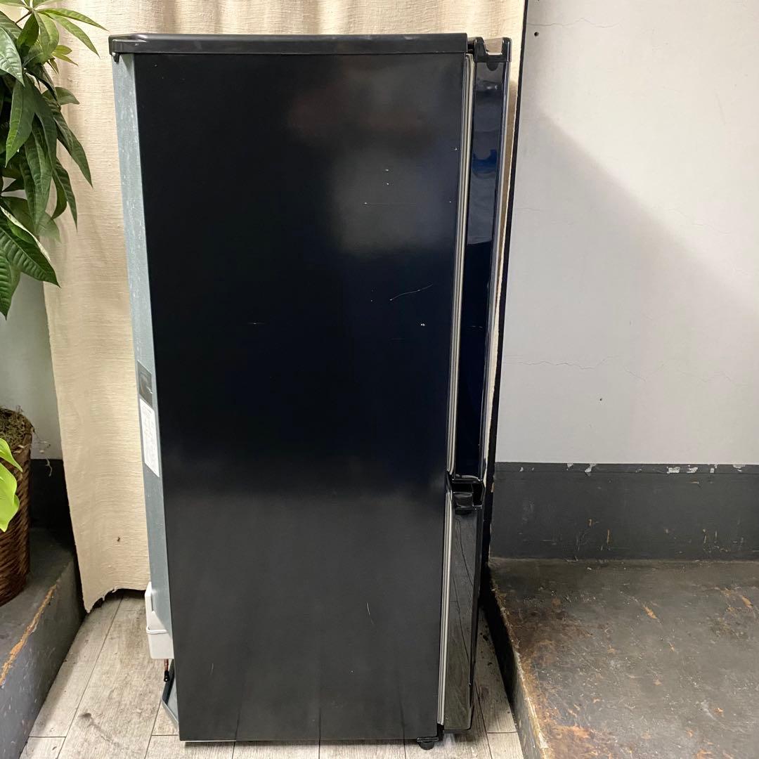 ちょっとだけ大きい146L！一人暮らしに！ 2ドア冷凍冷蔵庫