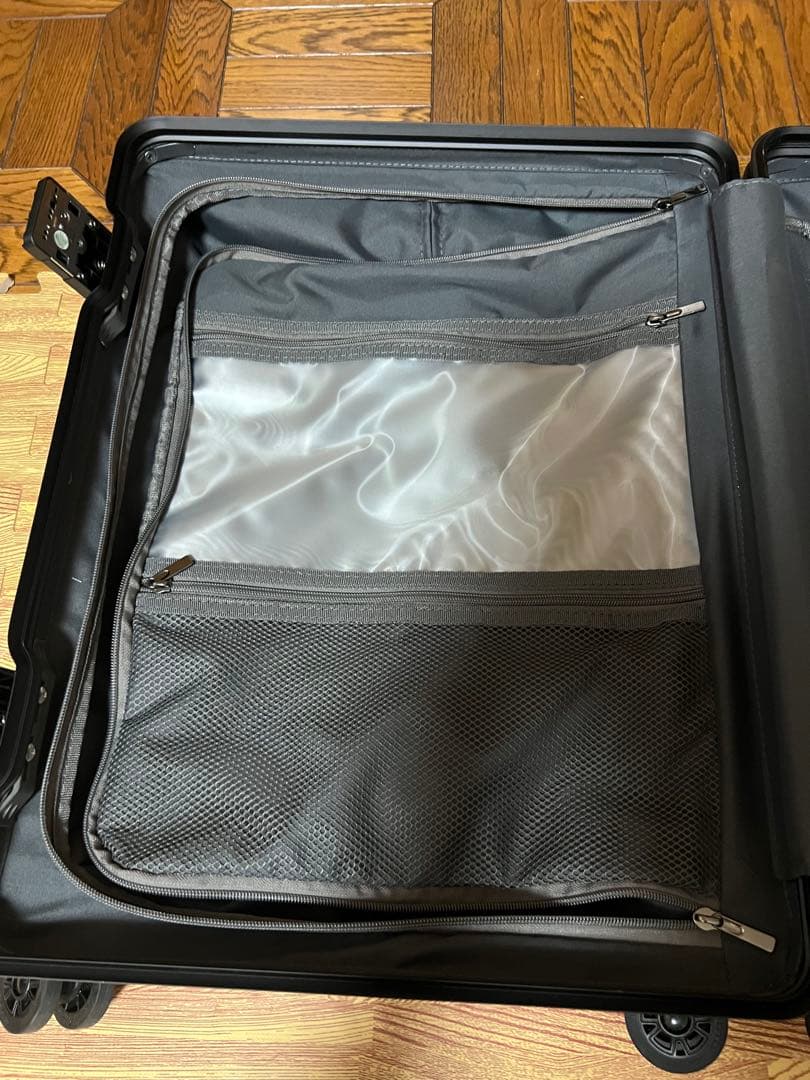 Libetee（リベティ）多機能キャリーケース Sサイズ（40L）