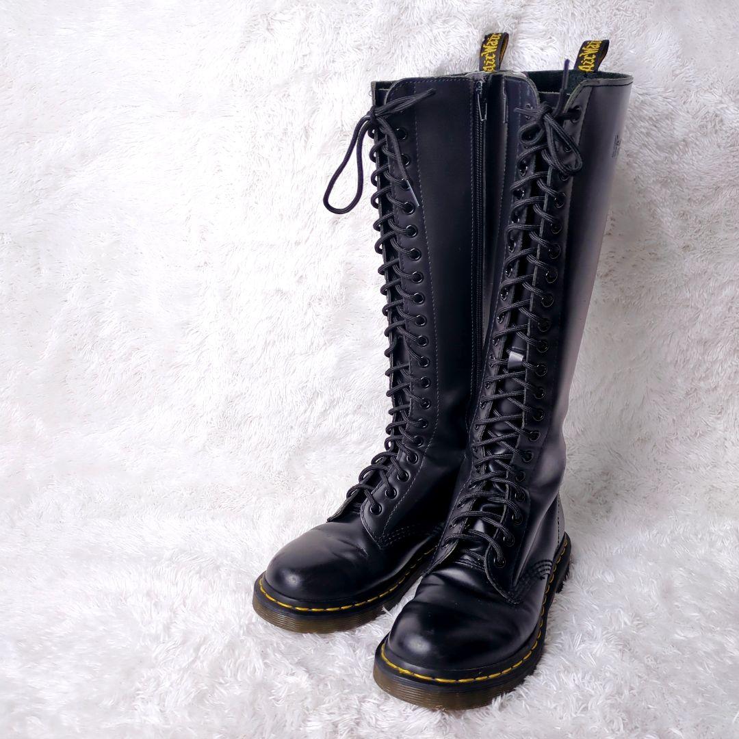 希少 入手困難　ドクターマーチン １２２７０ ２０ホール　サイドジップ