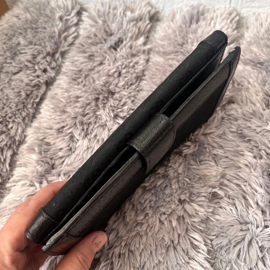 グッチ　GGキャンバス　長財布　ロゴ金具　ブラック　レザー　メンズ