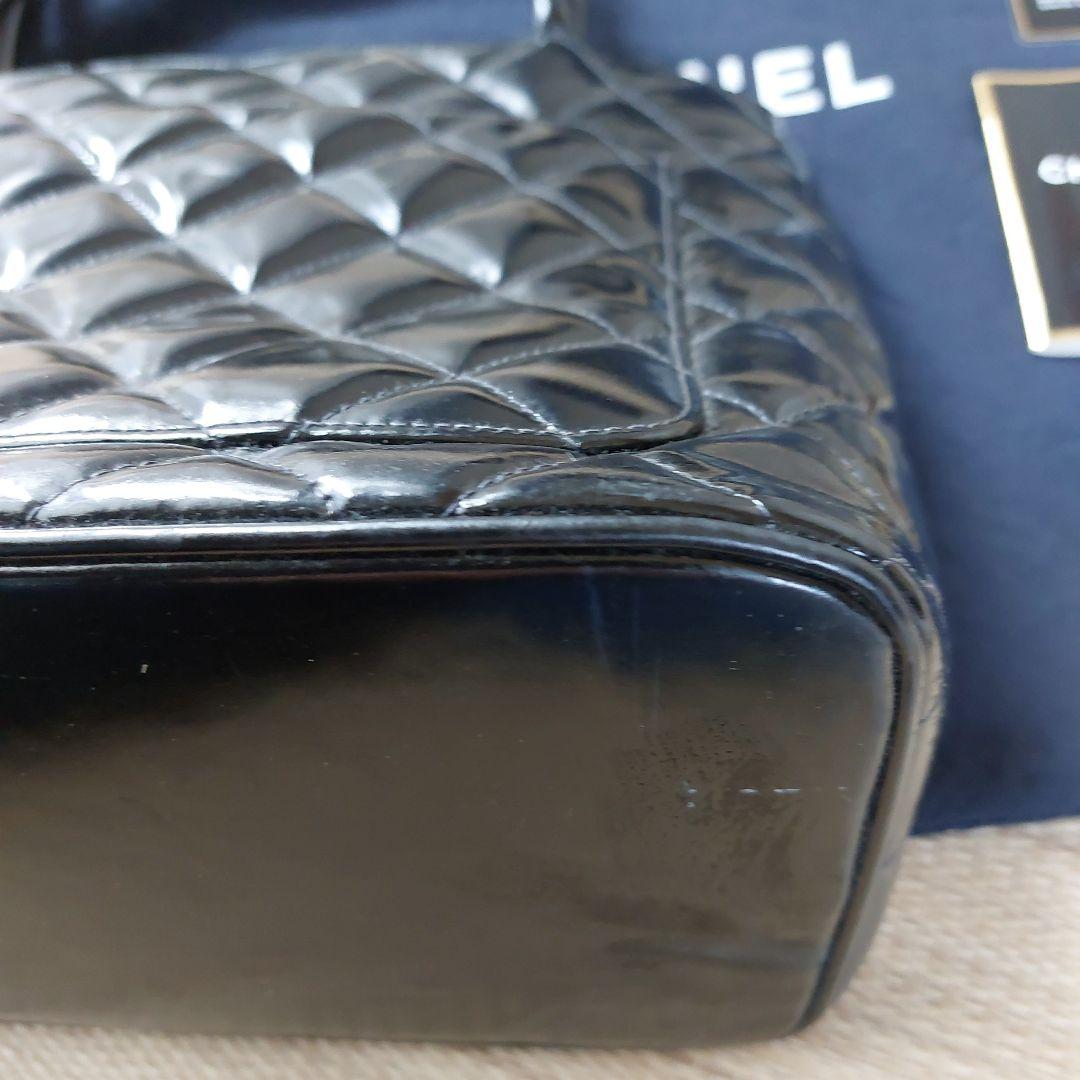 CHANEL 復刻版エナメルトートバッグ
