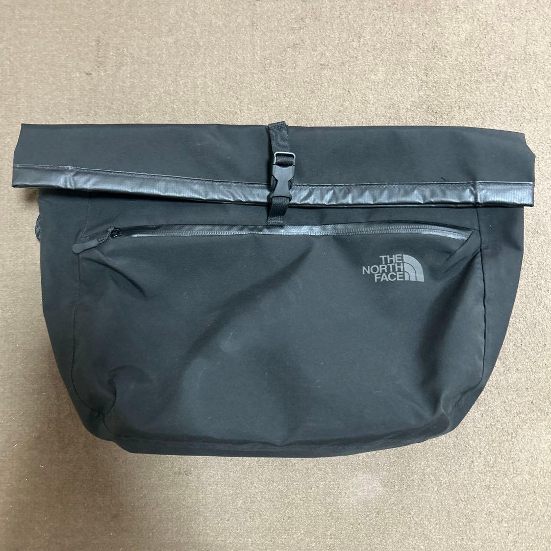 THE NORTH FACE ロール パック 15 メッセンジャーバッグ