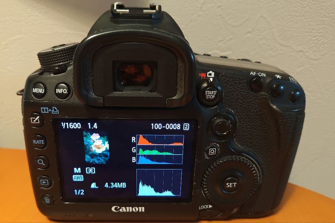 Canon EOS 5D Mark III デジタル一眼レフ