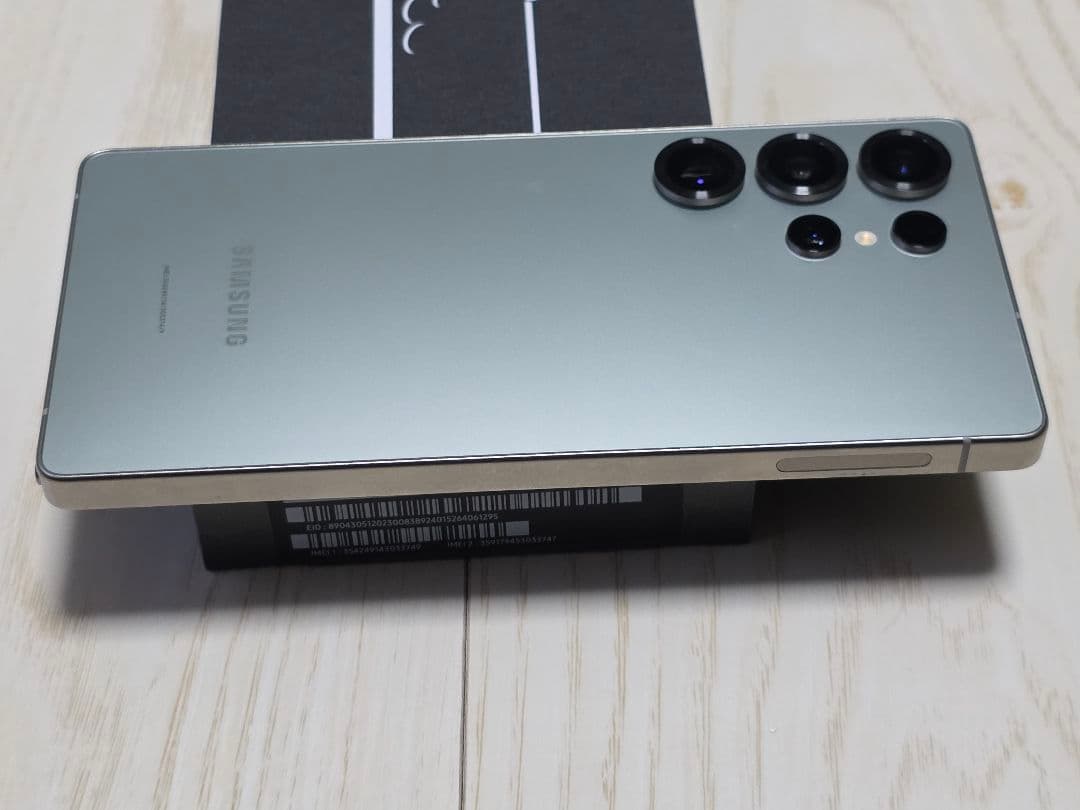 メタモンもどき Galaxys25ultra 512GBグリーン