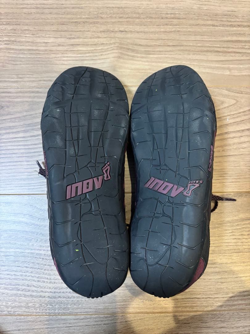 ウエイトトレーニング INOV-8 BARE-XF 210 V2 27cm