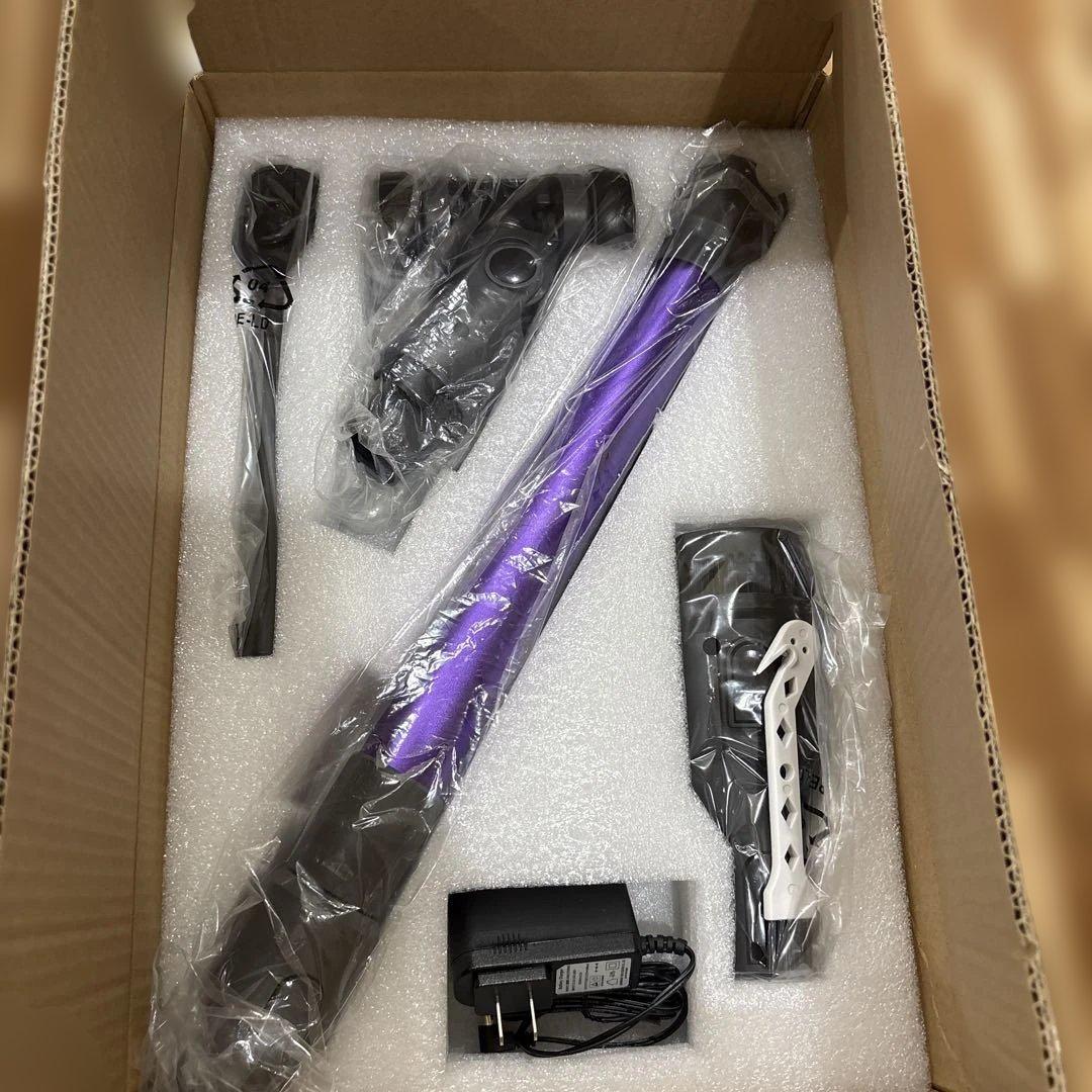 新品 最新 コードレス掃除機　強力吸引　LEDライト付 サイクロン式 パープル