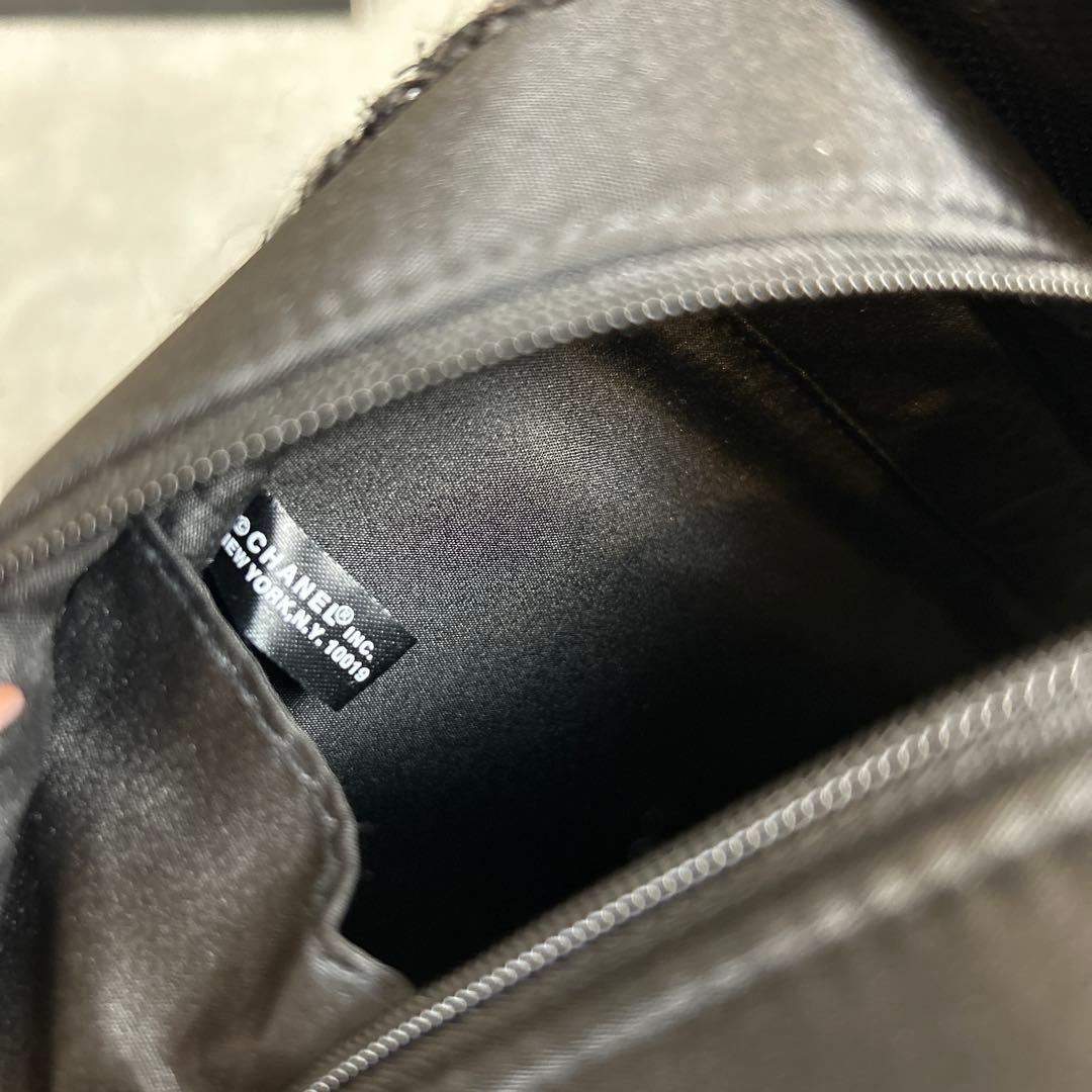 ❤️新品❤️CHANEL ❤️大容量ブラックバッグ　メイクポーチ　ノベルティ　ツィード